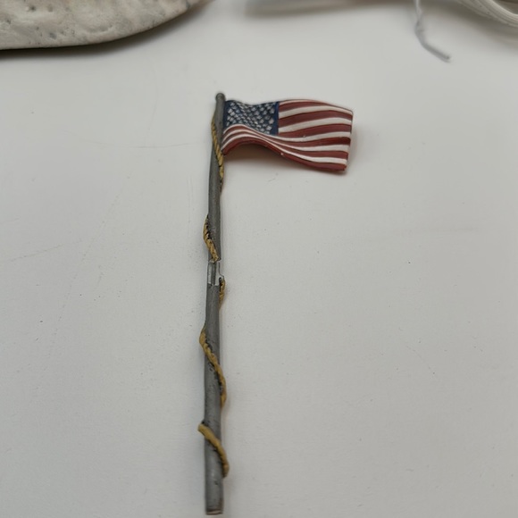 Hawthorne Village Winter Memories Little Red School House” Terry Redlin -  2000 - Picture 13 of 16